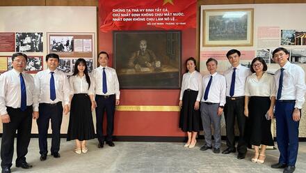 Chi bộ Vụ Tổng hợp, Đảng bộ Văn phòng Chủ tịch nước sinh hoạt chuyên đề về xây dựng tác phong, chuẩn mực của cán bộ công chức