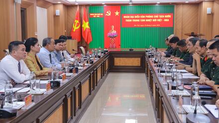 Chủ nhiệm Văn phòng Chủ tịch nước Lê Khánh Hải thăm và làm việc tại Trung tâm Nhiệt đới Việt – Nga