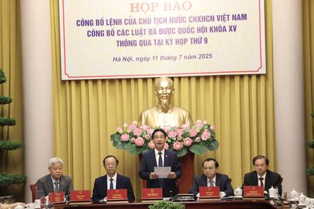 Công bố Lệnh của Chủ tịch nước về 18 luật vừa được Quốc hội thông qua