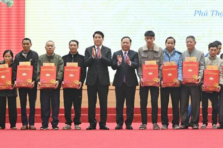 Chủ tịch nước Lương Cường: Bảo đảm mọi người, mọi nhà đều được vui Xuân, đón Tết