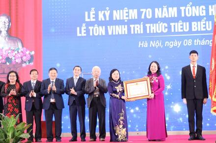 Phó Chủ tịch nước dự Lễ Kỷ niệm 70 năm thành lập và tôn vinh trí thức tiêu biểu của Tổng hội Y học Việt Nam