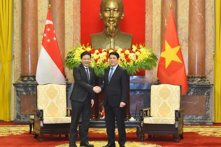Chủ tịch nước Lương Cường hội kiến Thủ tướng Singapore