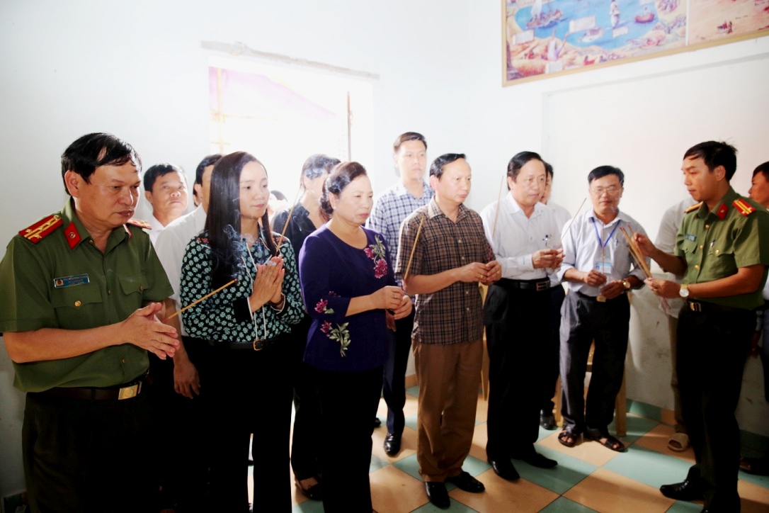 http://e-info.vn/files.php?file=4_411611951.jpg